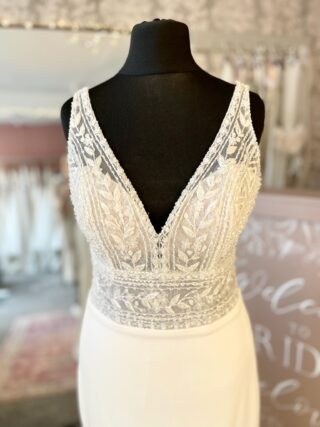 Sincerity | Wedding Dress | Fit To Flare | L552A