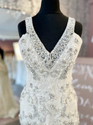 Badgley Mischka | Wedding Dress | Drop Waist | L474A