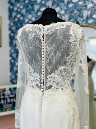 Essense of Australia | Wedding Dress | Fit To Flare | CF191B