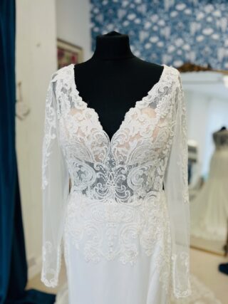 Essense of Australia | Wedding Dress | Fit To Flare | CF191B
