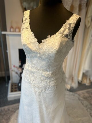 Benjamin Roberts | Wedding Dress | Fit To Flare