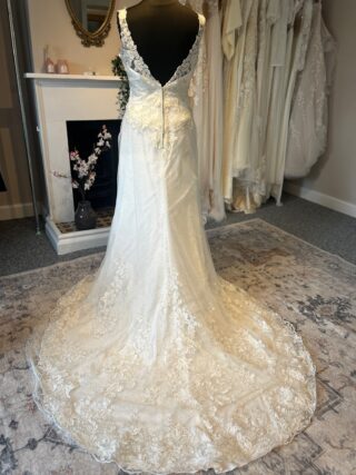 Benjamin Roberts | Wedding Dress | Fit To Flare