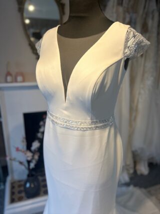 Angela Bianca | Wedding Dress | Fit To Flare | 1011