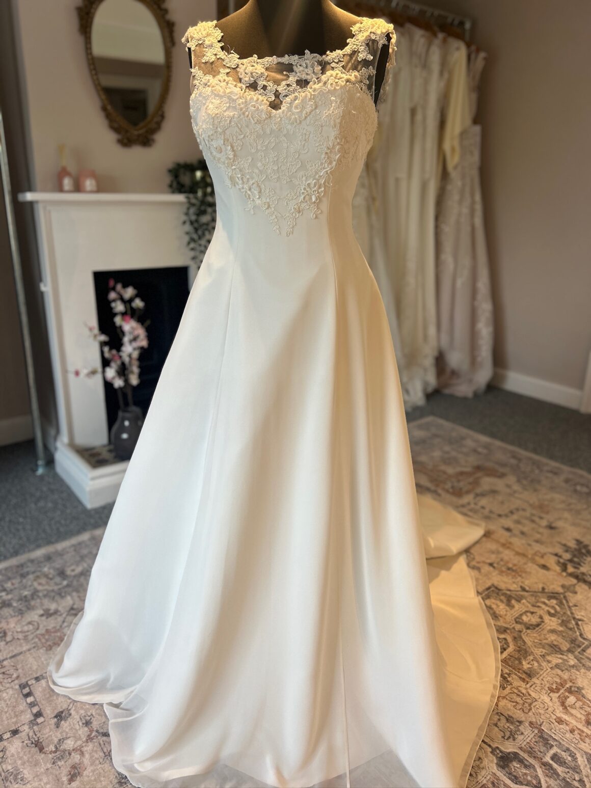 White Rose | Wedding Dress | A Line | R889