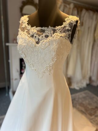 White Rose | Wedding Dress | A Line | R889