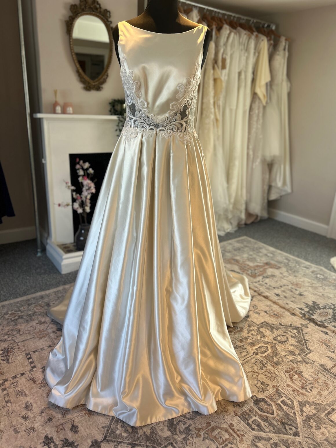 White Rose | Wedding Dress | A Line