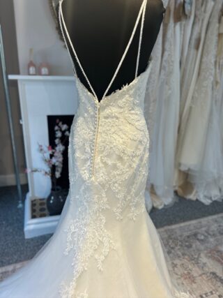Private Collection | Wedding Dress | Fit To Flare