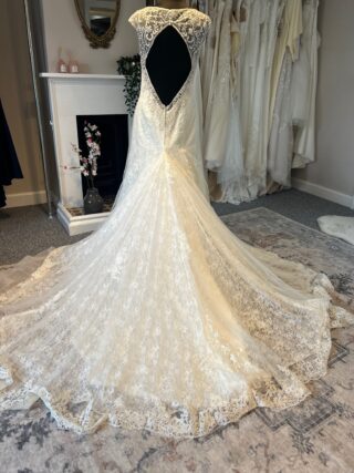 Romantica | Wedding Dress | Fit To Flare