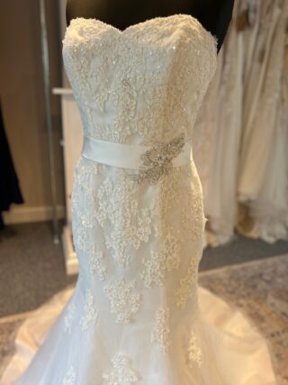 Ladybird | Wedding Dress | Fit To Flare | 216014
