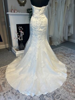 Ladybird | Wedding Dress | Fit To Flare | 216014