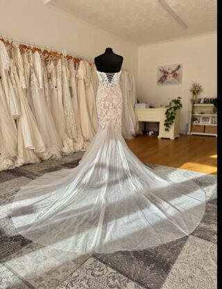 Enzoani | Wedding Dress | Fit To Flare | T606F