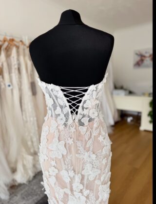 Enzoani | Wedding Dress | Fit To Flare | T606F