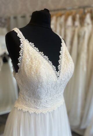Wilderly | Wedding Dress | A Line | C402JL