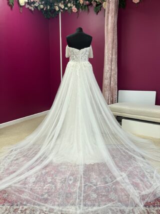 Veni Infantino | Wedding Dress | Fit To Flare | FLB19N