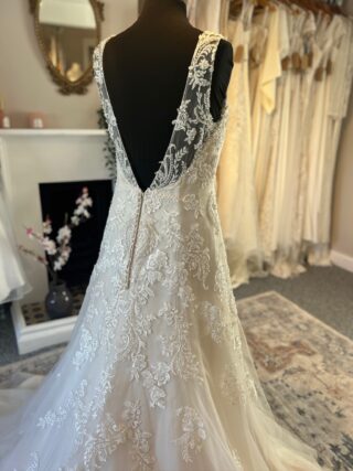 Ella Rosa | Wedding Dress | Fit To Flare