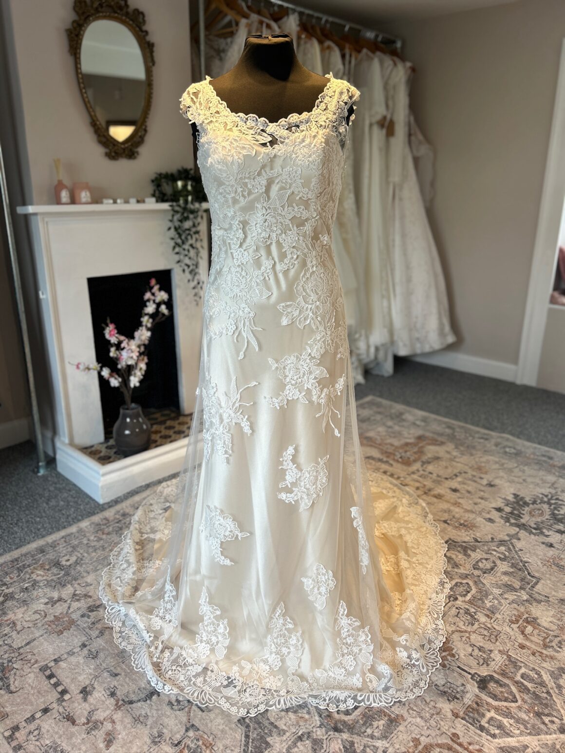 Romantica | Wedding Dress | Fit To Flare