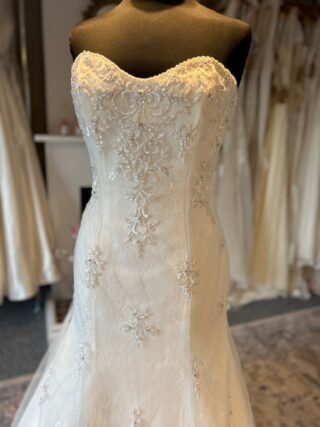 Romantica | Wedding Dress | Fit To Flare