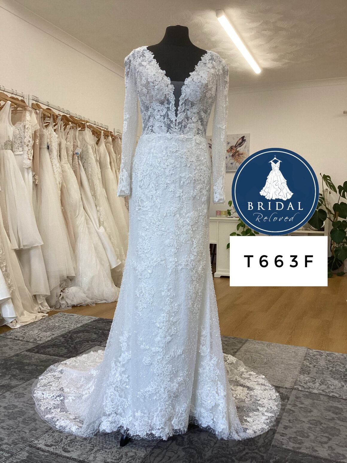 Veni Infantino | Wedding Dress | Fit To Flare | T663F