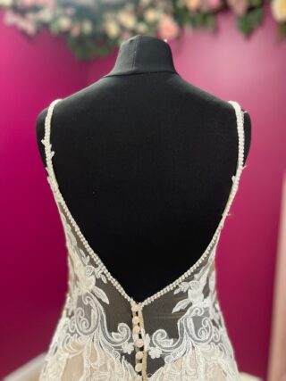 Enzoani | Wedding Dress | Fit To Flare | FLB10N