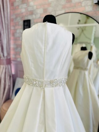 Tom Flowers | Wedding Dress | A Line | D2023K