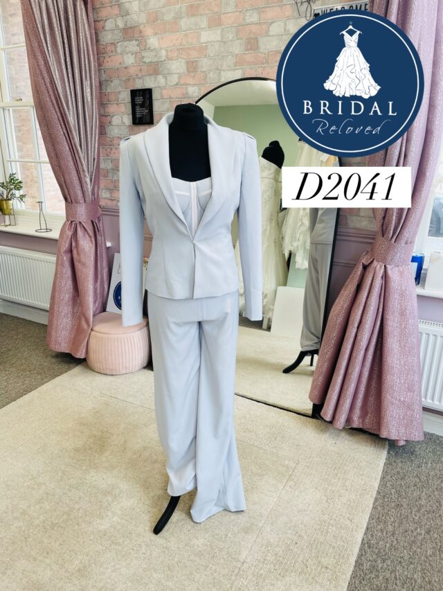 Bowen Dryden | Wedding Dress | Suit | D2041