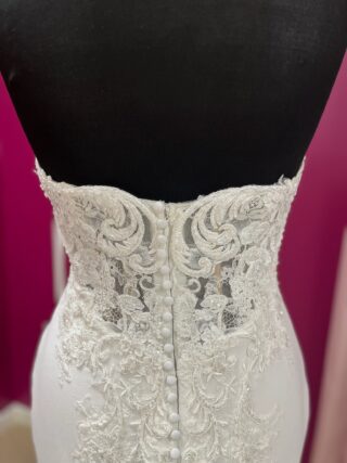 Enzoani | Wedding Dress | Fit To Flare | FLB42N