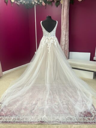 Etoile | Wedding Dress | A Line | FLB62N
