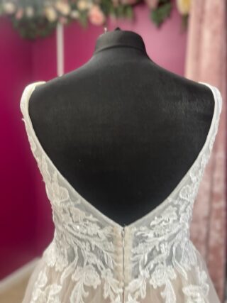 Etoile | Wedding Dress | A Line | FLB62N