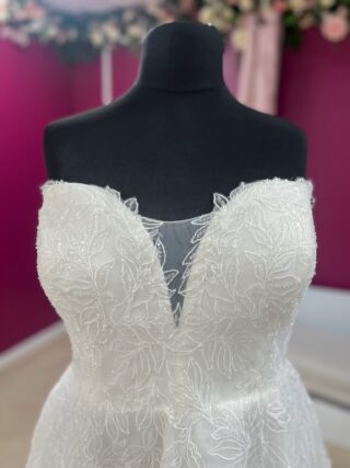 Island Bridal | Wedding Dress | A Line | FLB73N
