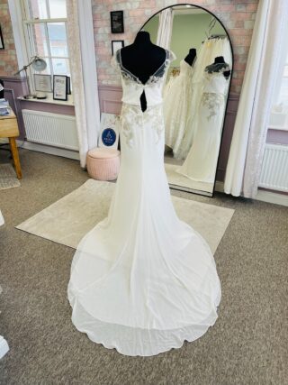 Enzoani | Wedding Dress | Sheath | D2029K