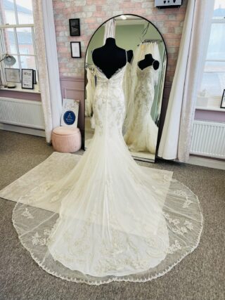Enzoani | Wedding Dress | Fit To Flare | D2028K