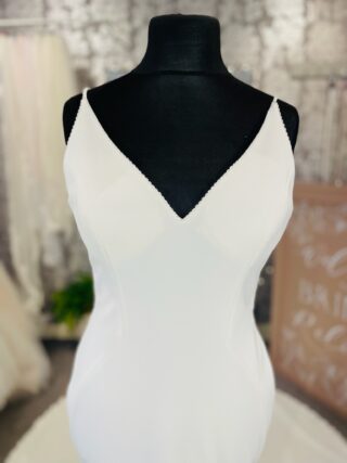 Enzoani | Wedding Dress | Fit To Flare | L590A