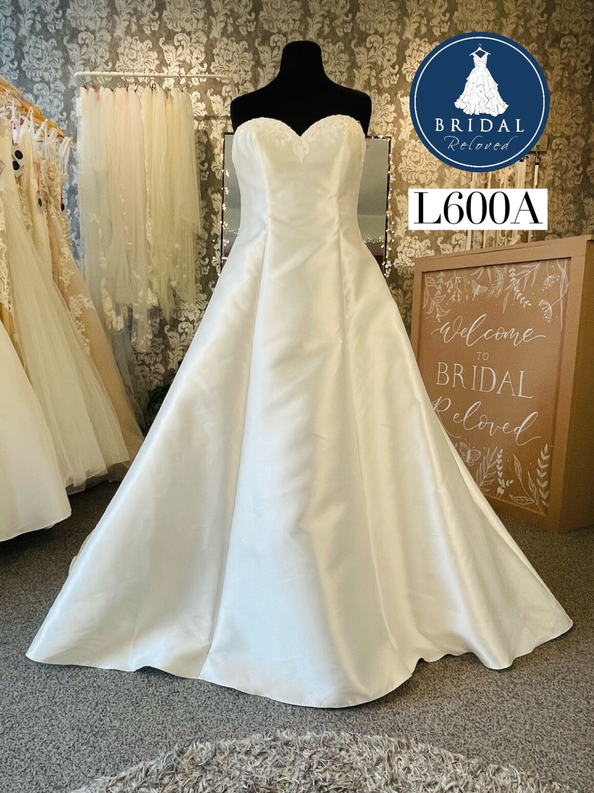 White One | Wedding Dress | A Line | L600A