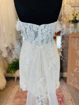 Something Reloved by Meg | Wedding Dress | Mini | L610