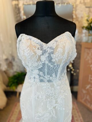 Something Reloved by Meg | Wedding Dress | Mini | L610