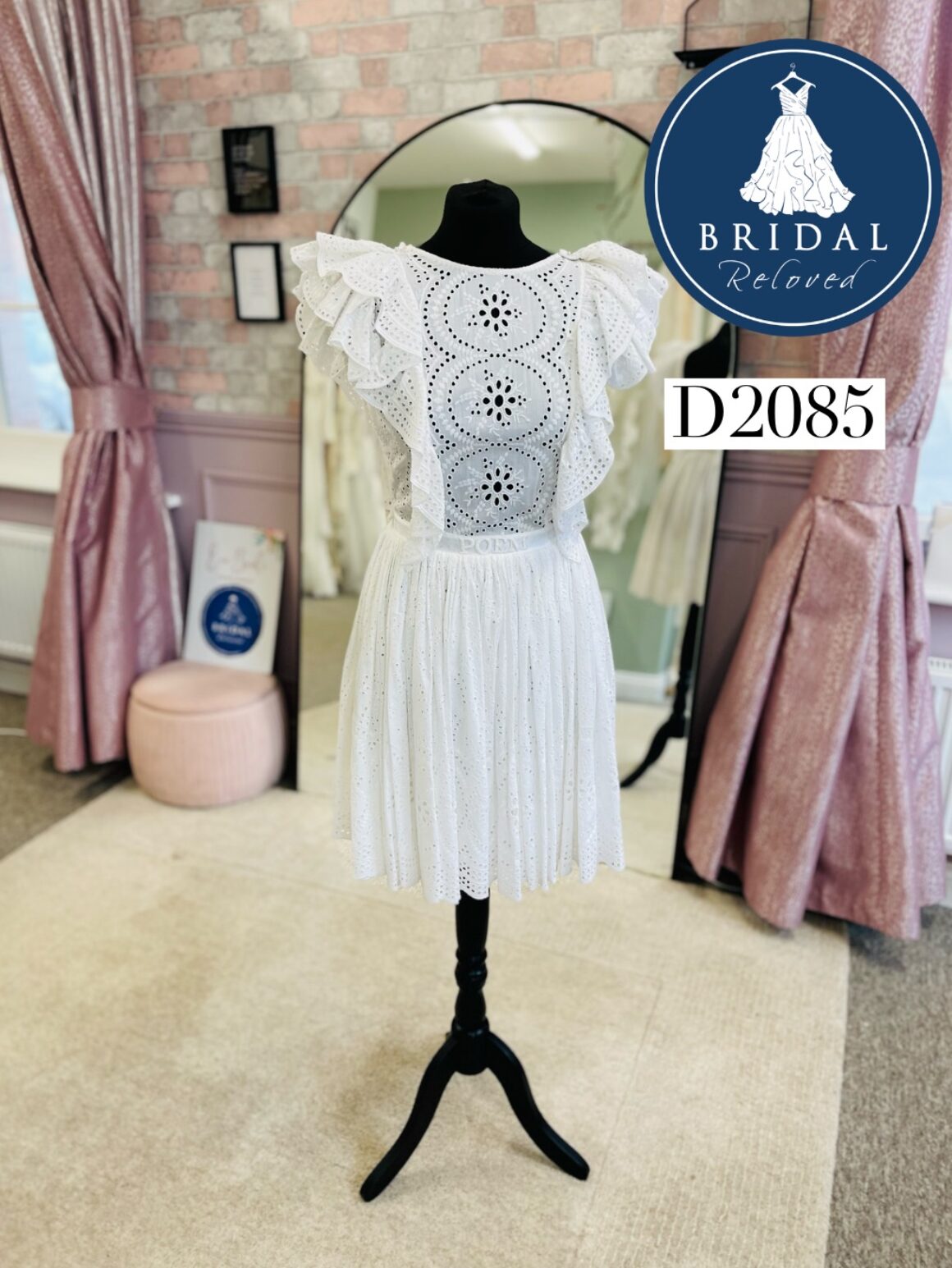 Bowen Dryden | Wedding Dress | Mini | D2085