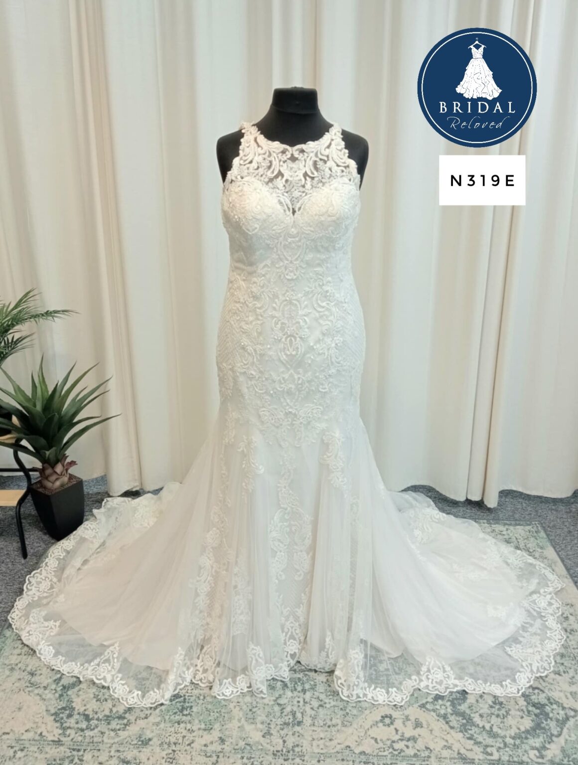 Maggie Sottero | Wedding Dress | Fit To Flare | N319E