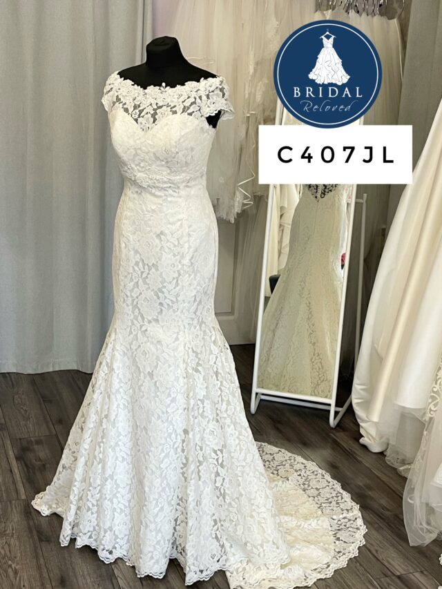 Nicola Anne | Wedding Dress | Fit To Flare | C407JL