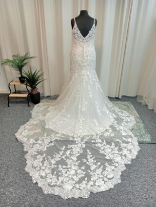 Maggie Sottero | Wedding Dress | Fit To Flare | N316E