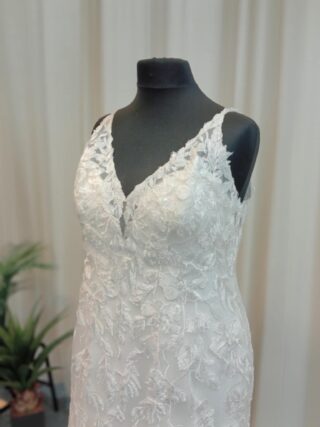 Maggie Sottero | Wedding Dress | Fit To Flare | N316E