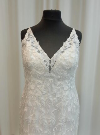 Maggie Sottero | Wedding Dress | Fit To Flare | N316E