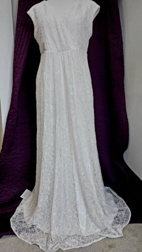 Tiffany Rose | Maternity Wedding Dress | Straight | C9543