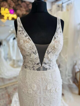 Saint | Wedding Dress | Fit To Flare | WN964