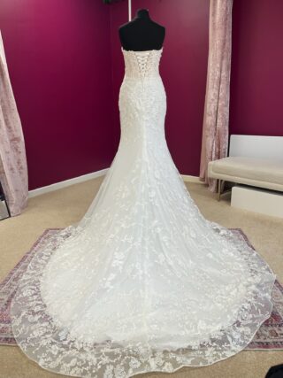 Romantica | Wedding Dress | Fit To Flare | FLB7N