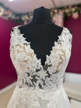 Elysee | Wedding Dress | A Line | FLB27N