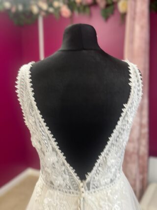 Gaia | Wedding Dress | A Line | FLB54N