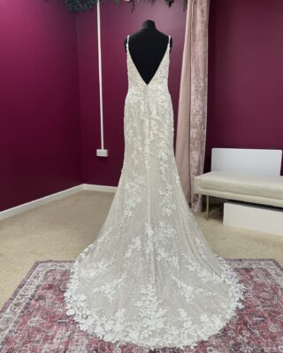 Adrianna Papell | Wedding Dress | Fit To Flare | FLB82N