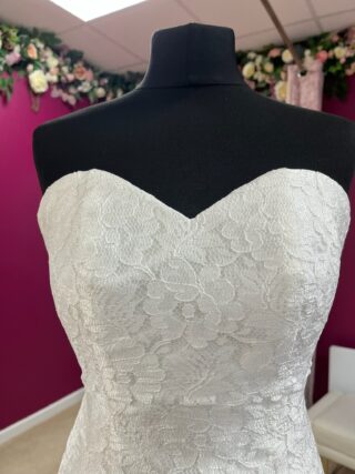 Nicola Anne | Wedding Dress | Mini | FLB98N