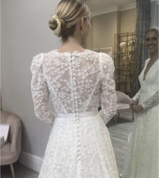 Sassi Holford | Wedding dress | Aline | C9545