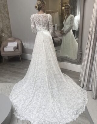 Sassi Holford | Wedding dress | Aline | C9545